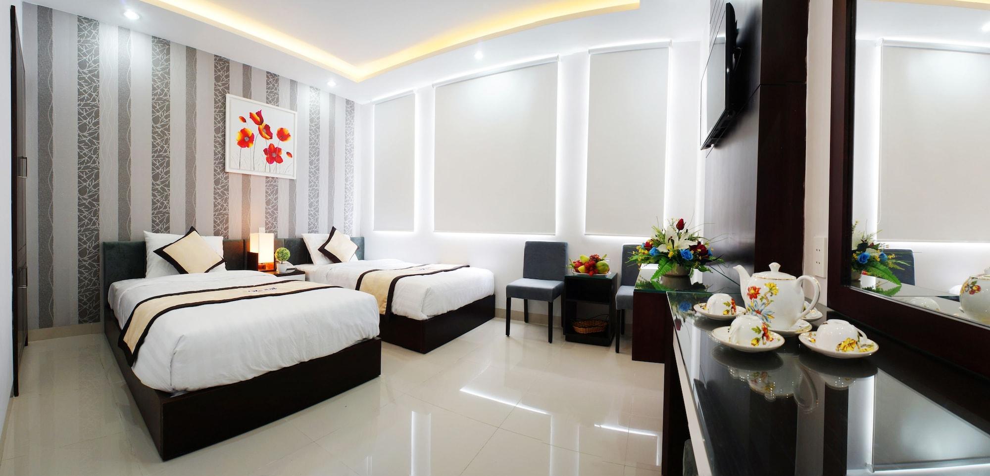 Hanoi Blue Hotel - The Water Front Da Nang Buitenkant foto