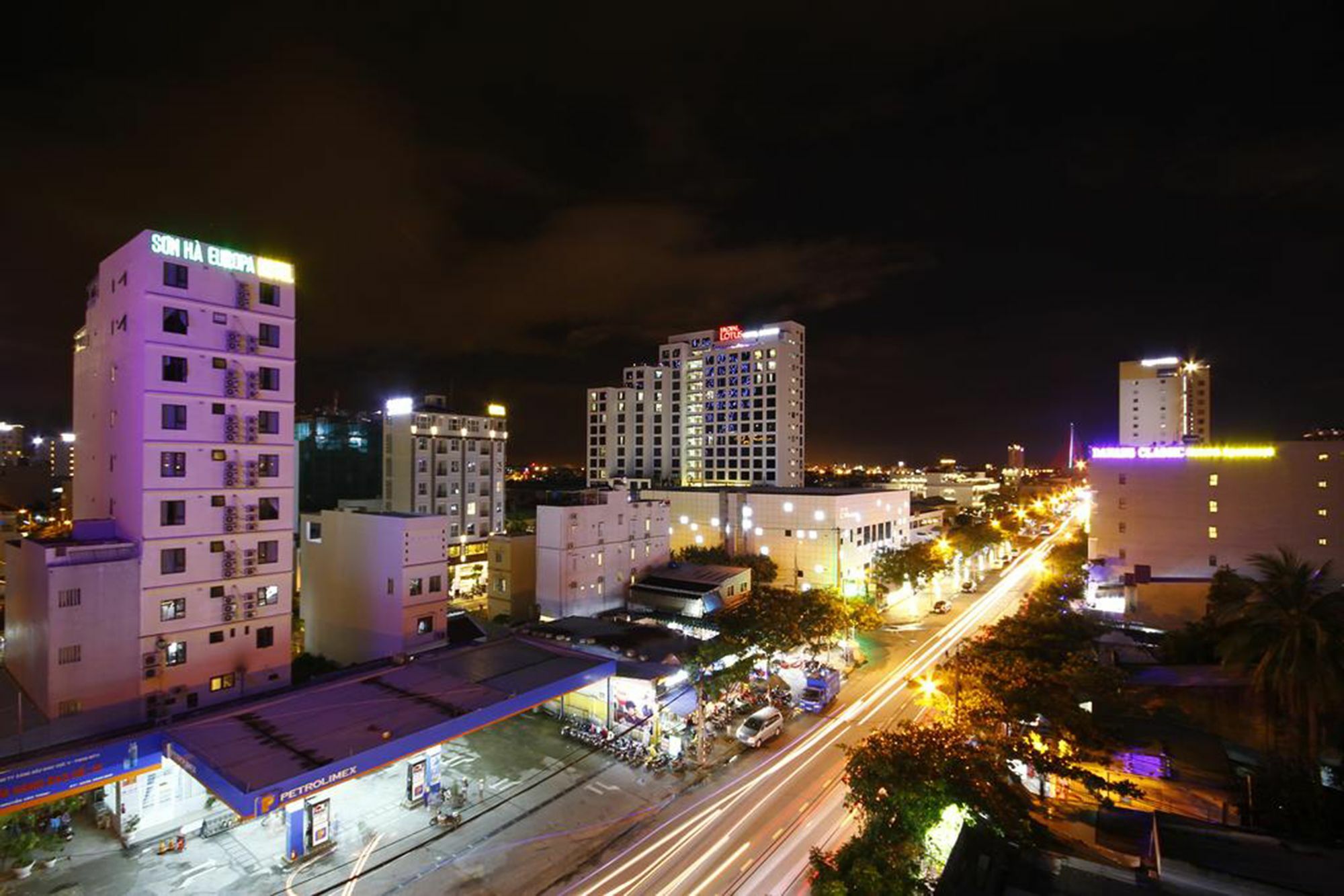 Hanoi Blue Hotel - The Water Front Da Nang Buitenkant foto